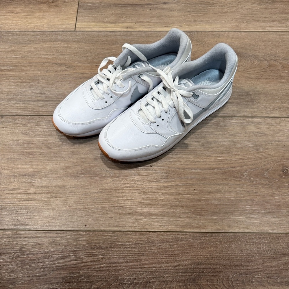 NIKE GOLF